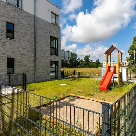 Ostseeallee Ostseeallee 2-17 דירה 4*